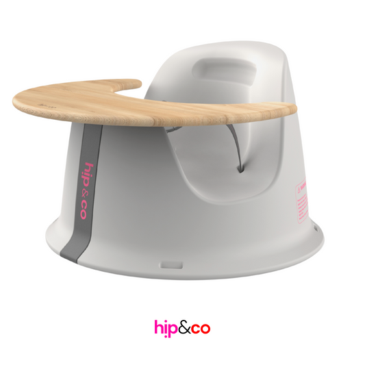 hip & co baby floor seat – a comfortable and supportive baby seat designed for stability and ease of use. Featuring a soft cushioned design in a lightweight structure, ideal for infants learning to sit independently.